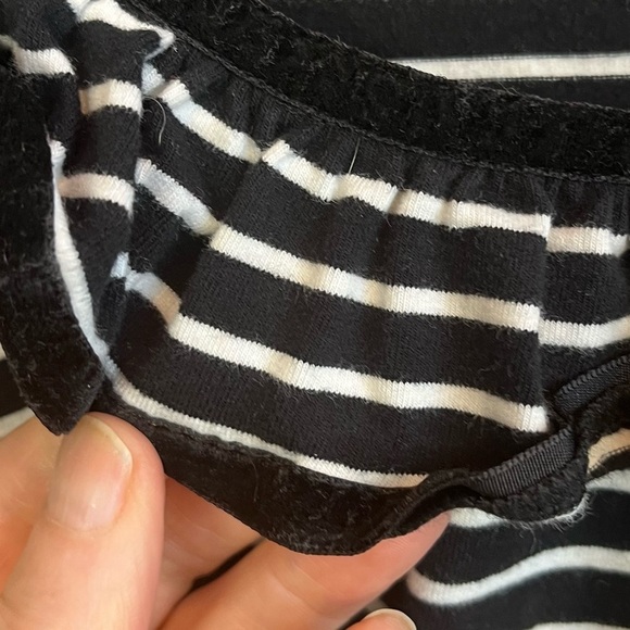 Hell Bunny Women's Striped Shirt Top Ruffled Velvet Neck Black White Stretchy - Picture 3 of 16